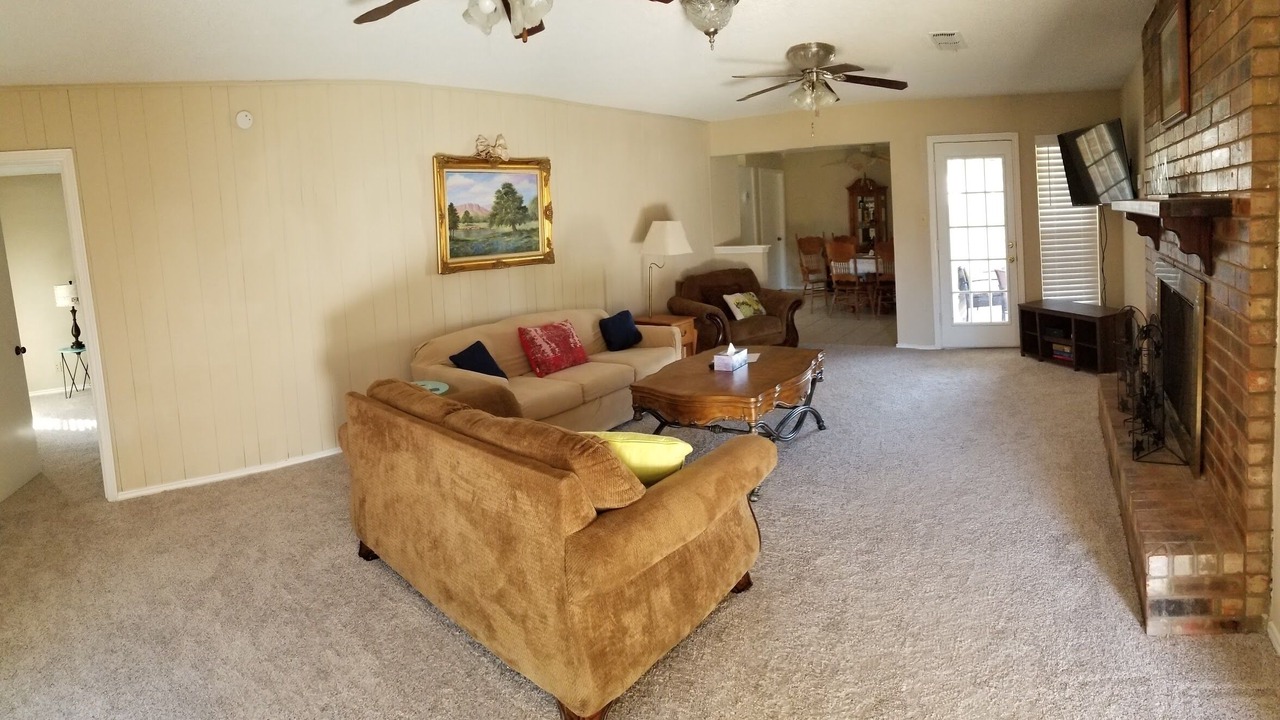 Photo of Livingroom in Midland