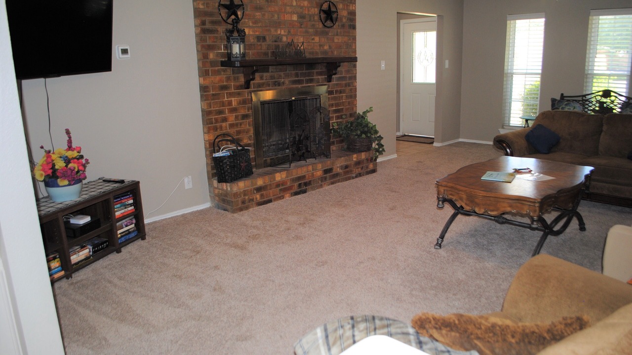 Photo of Livingroom in Midland