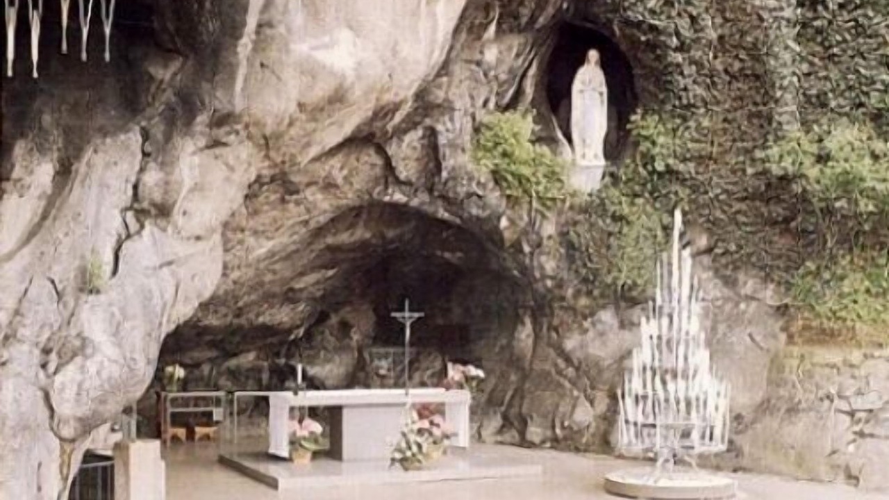 Photo of Others in Lourdes