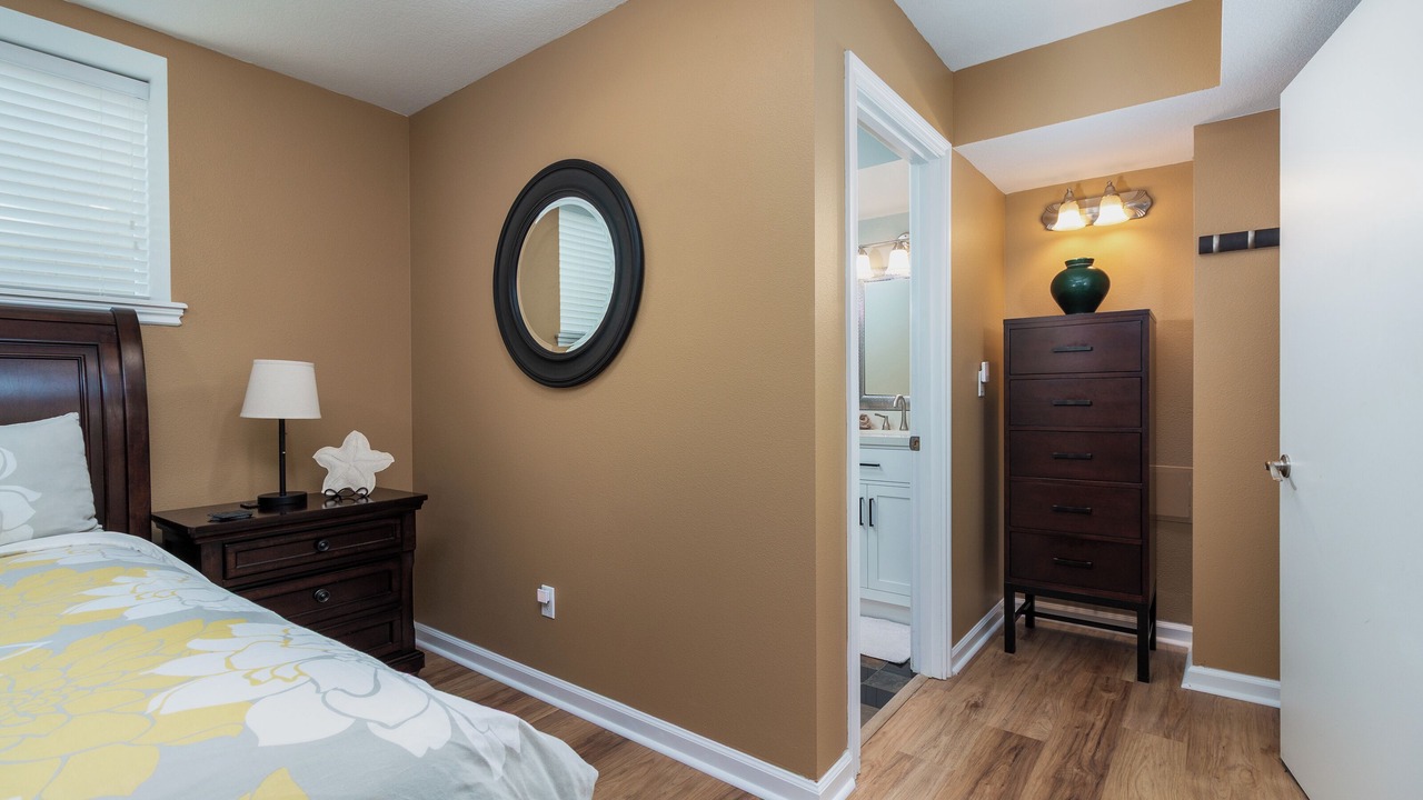 Photo of Bedroom in Gleneden Beach