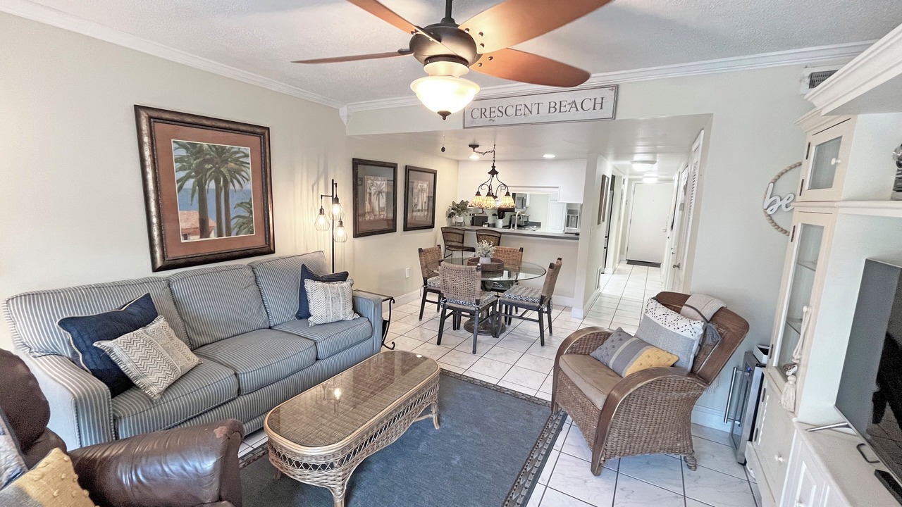 Photo of Livingroom in Crescent Beach