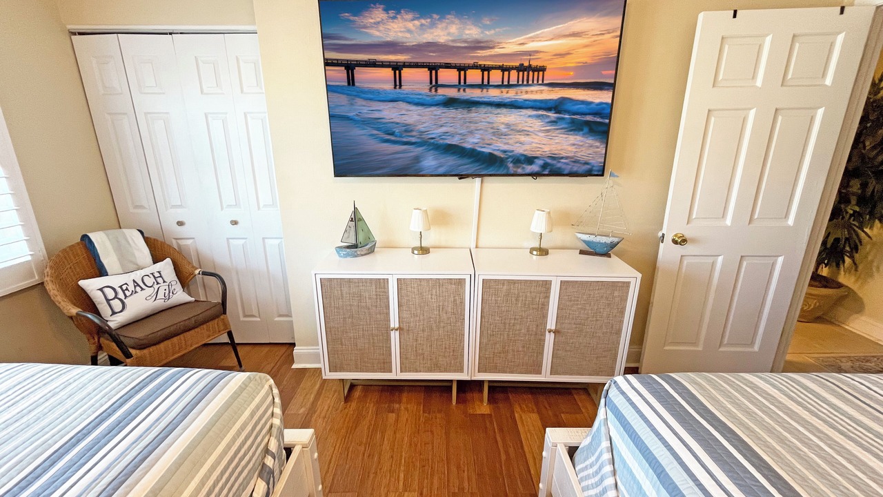 Photo of Bedroom in Crescent Beach