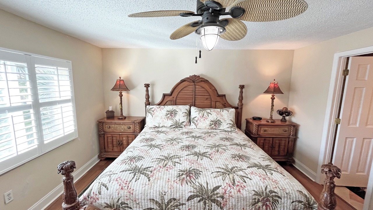 Photo of Bedroom in Crescent Beach