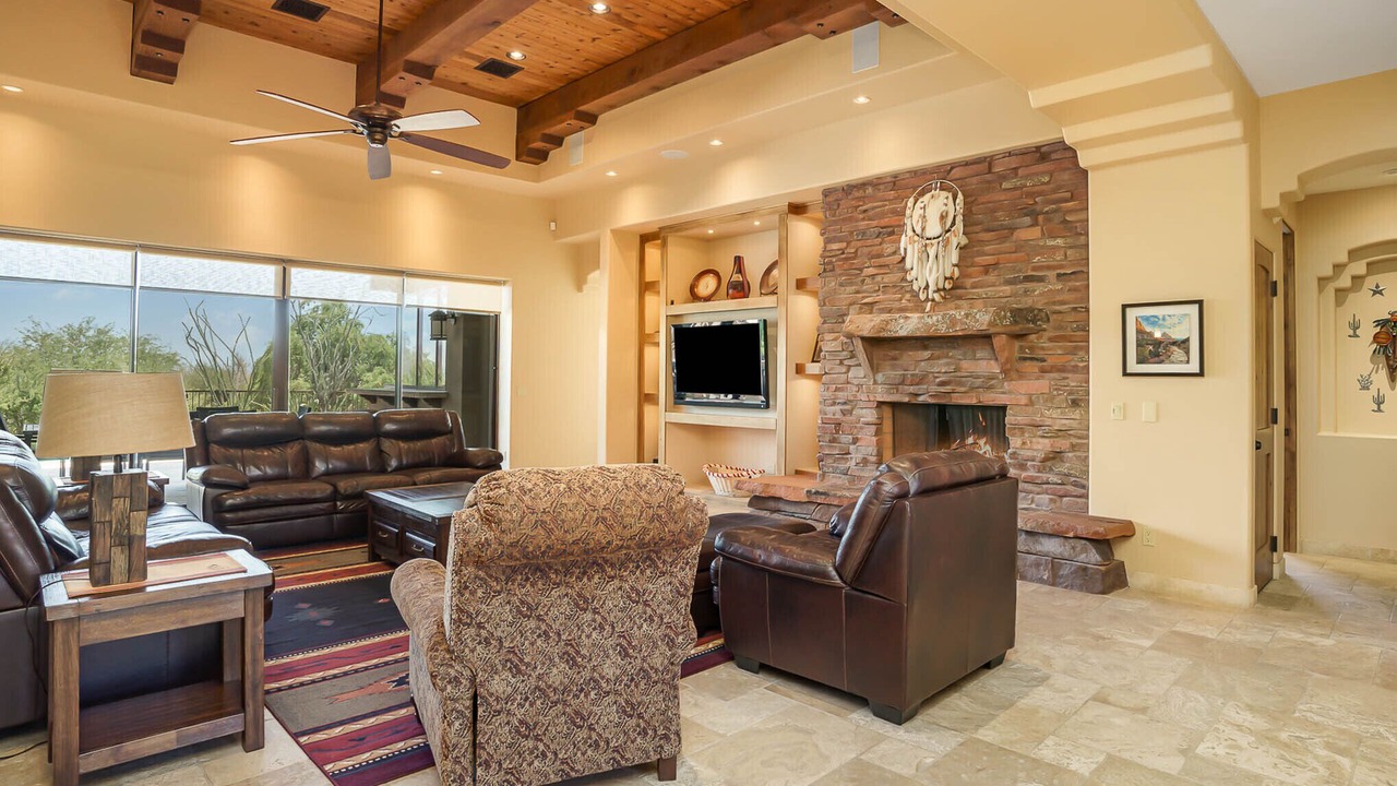 Photo of Livingroom in Rio Verde Foothills