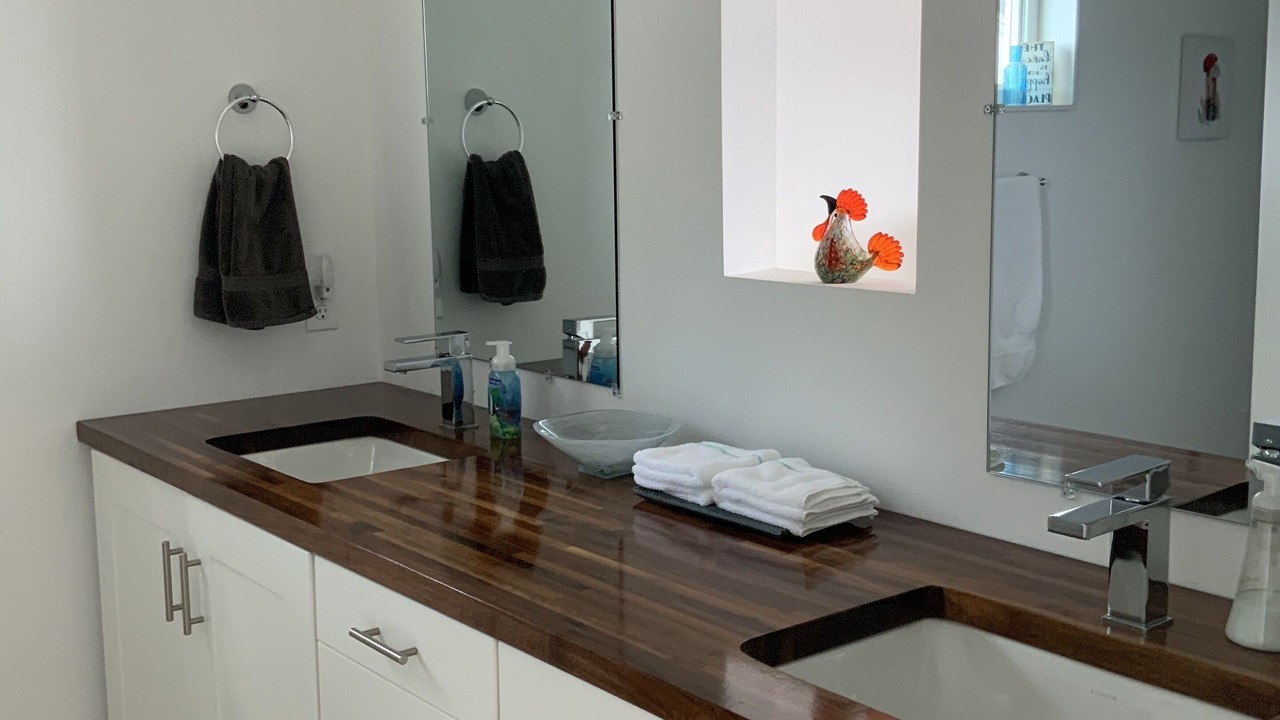 Photo of Bathroom in Lost Bridge Village
