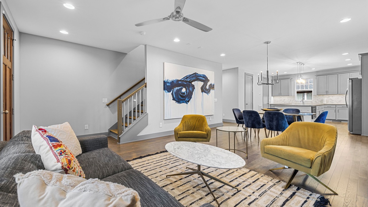 Photo of Livingroom in Historic Waverly