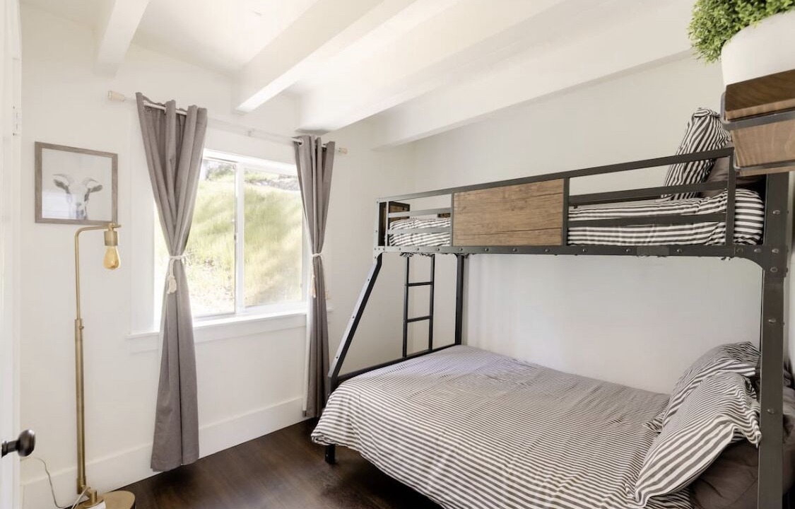 Photo of Bedroom in Cedar Glen