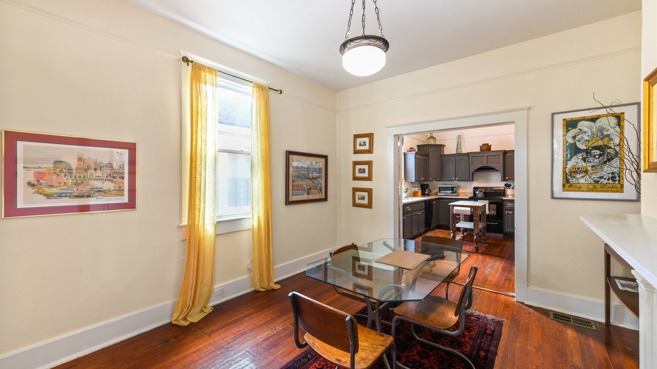 Photo of Livingroom in Faubourg Delachaise