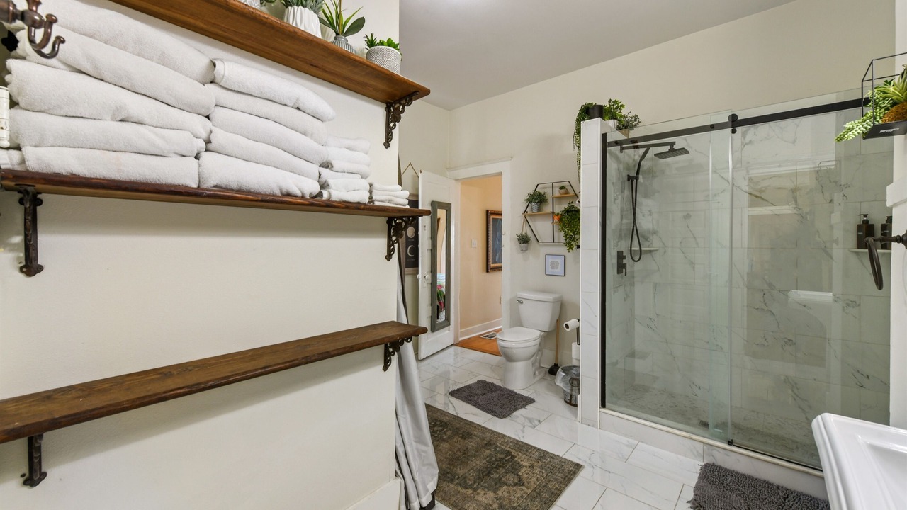 Photo of Bathroom in Faubourg Delachaise