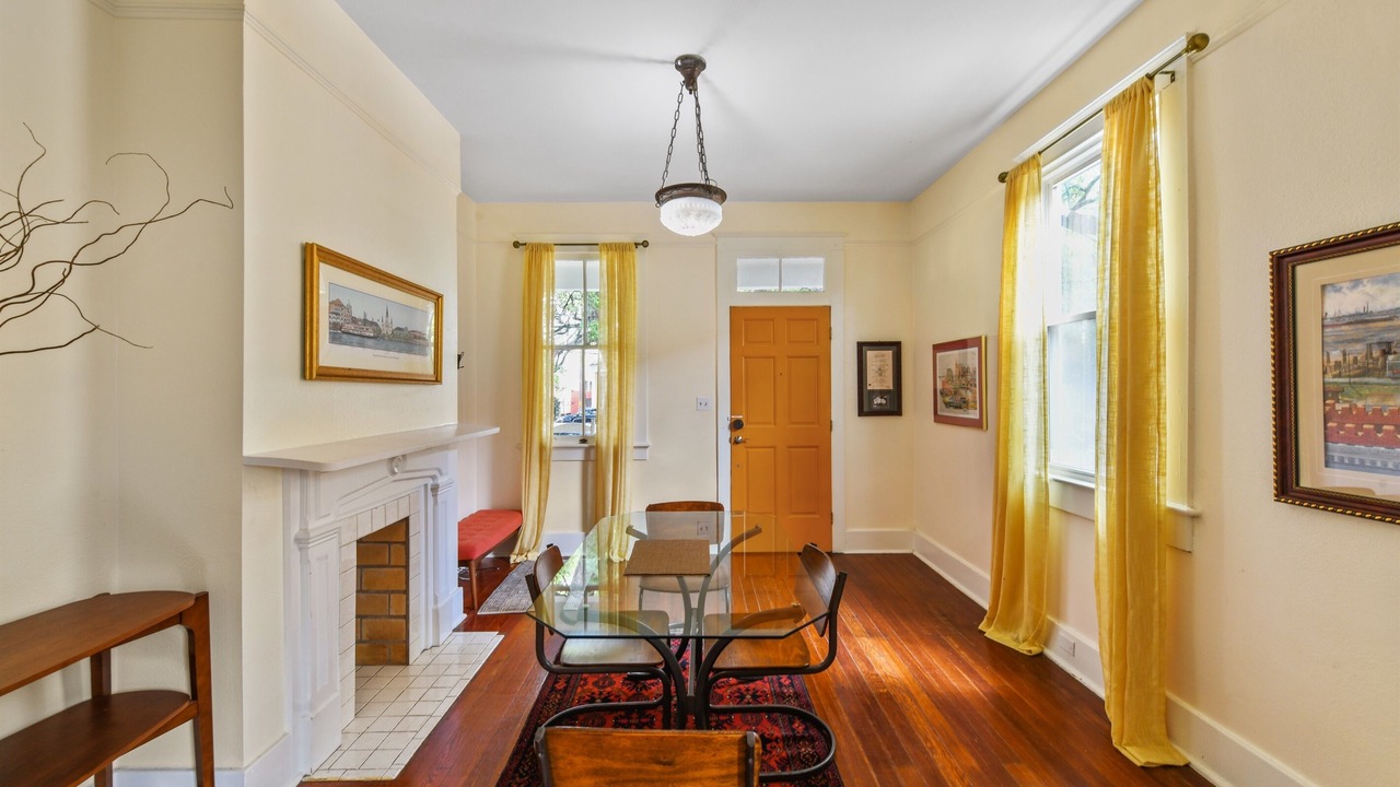 Photo of Livingroom in Faubourg Delachaise