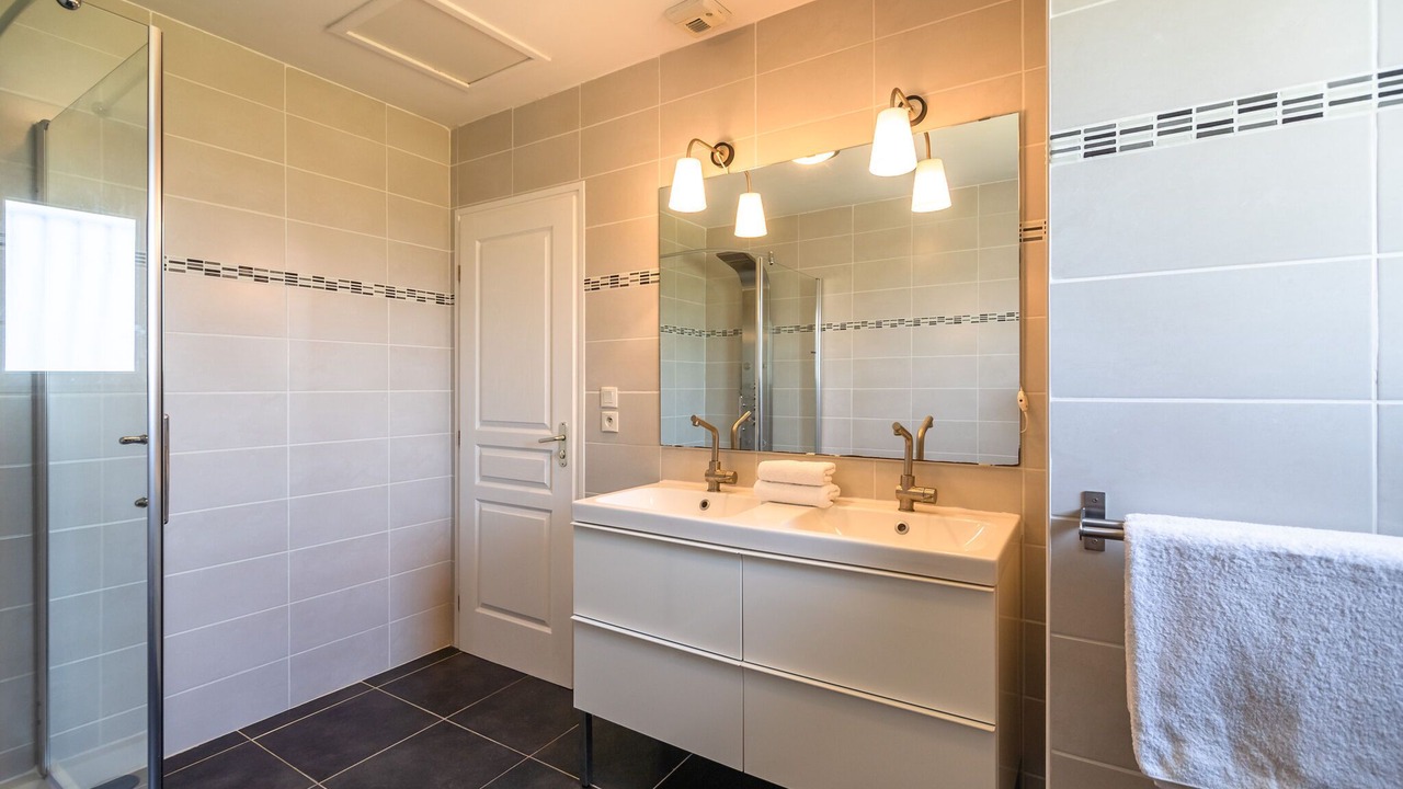 Photo of Bathroom in Oupia