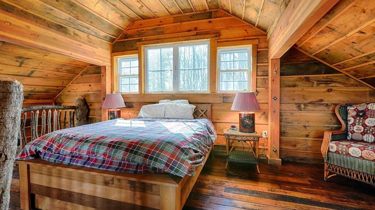 Photo of Bedroom in Pocono Lake