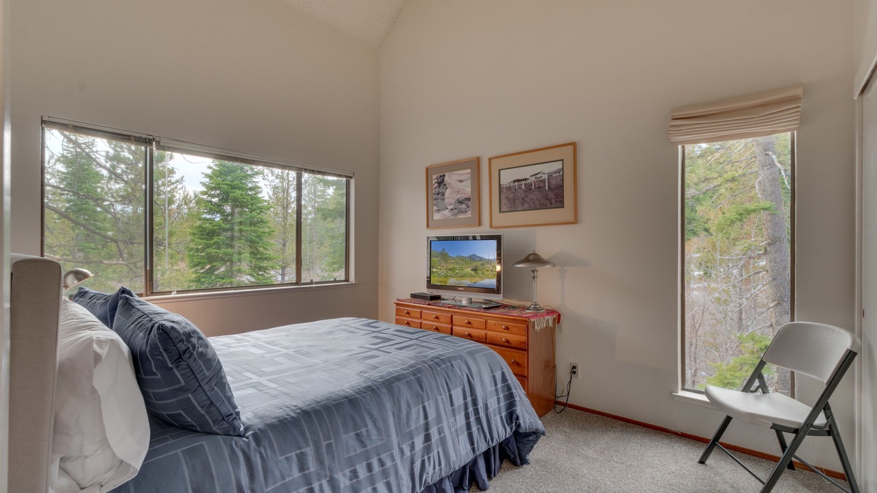 Photo of Bedroom in Carnelian Woods