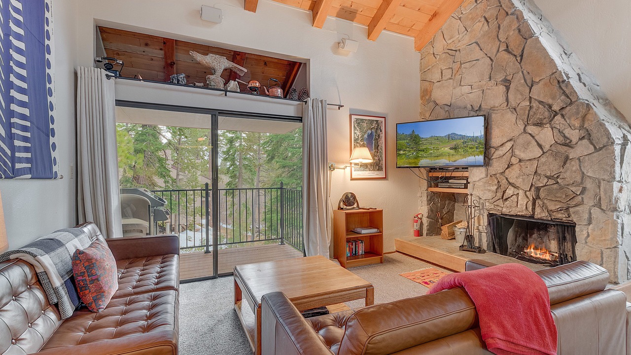 Photo of Livingroom in Carnelian Woods