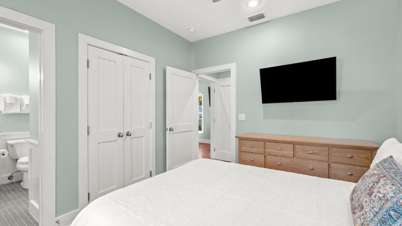 Photo of Bedroom in Seacrest