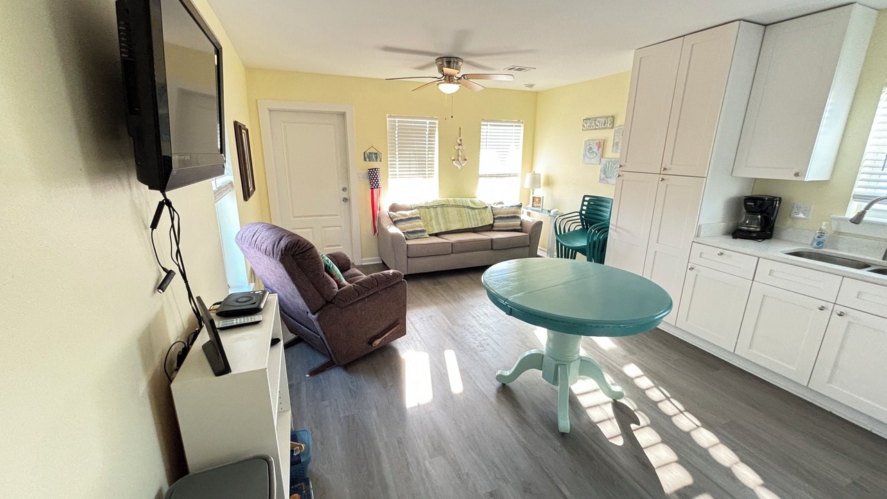 Photo of Livingroom in Golden Meadow