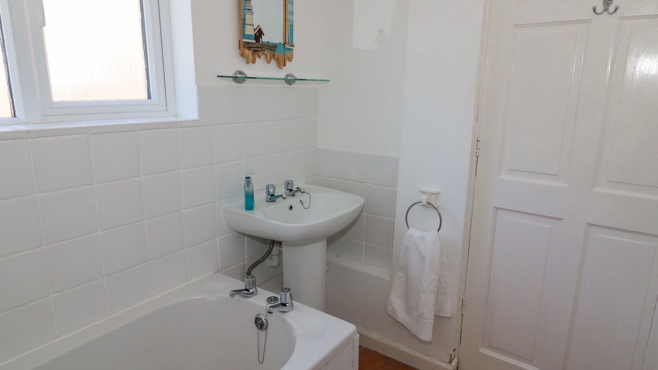 Photo of Bathroom in Studland