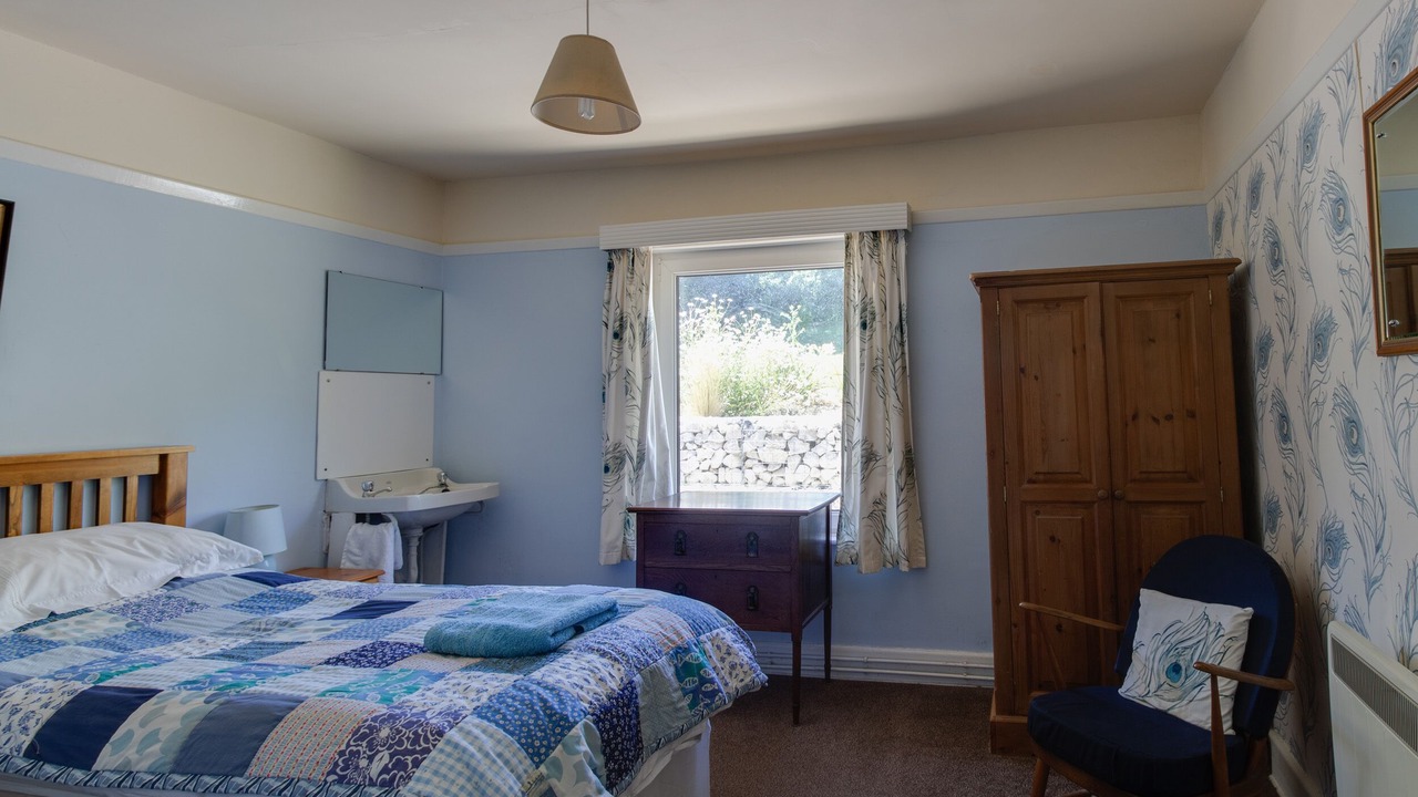 Photo of Bedroom in Osmington Mills