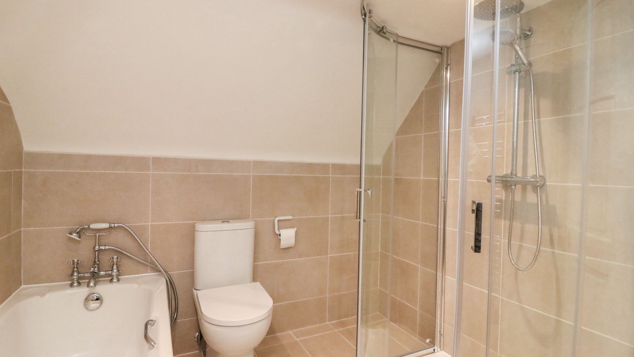 Photo of Bathroom in West Lulworth