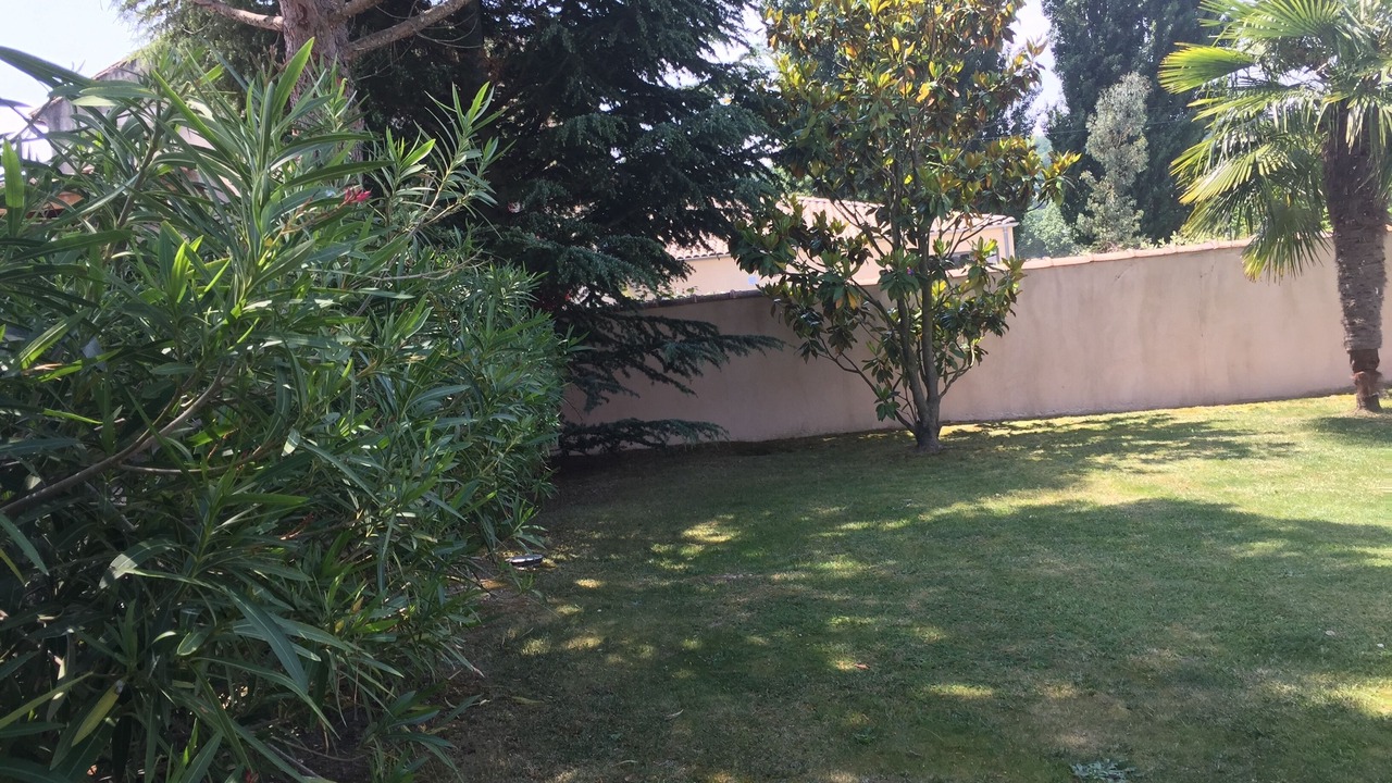 Photo of Outdoor in Malaucene