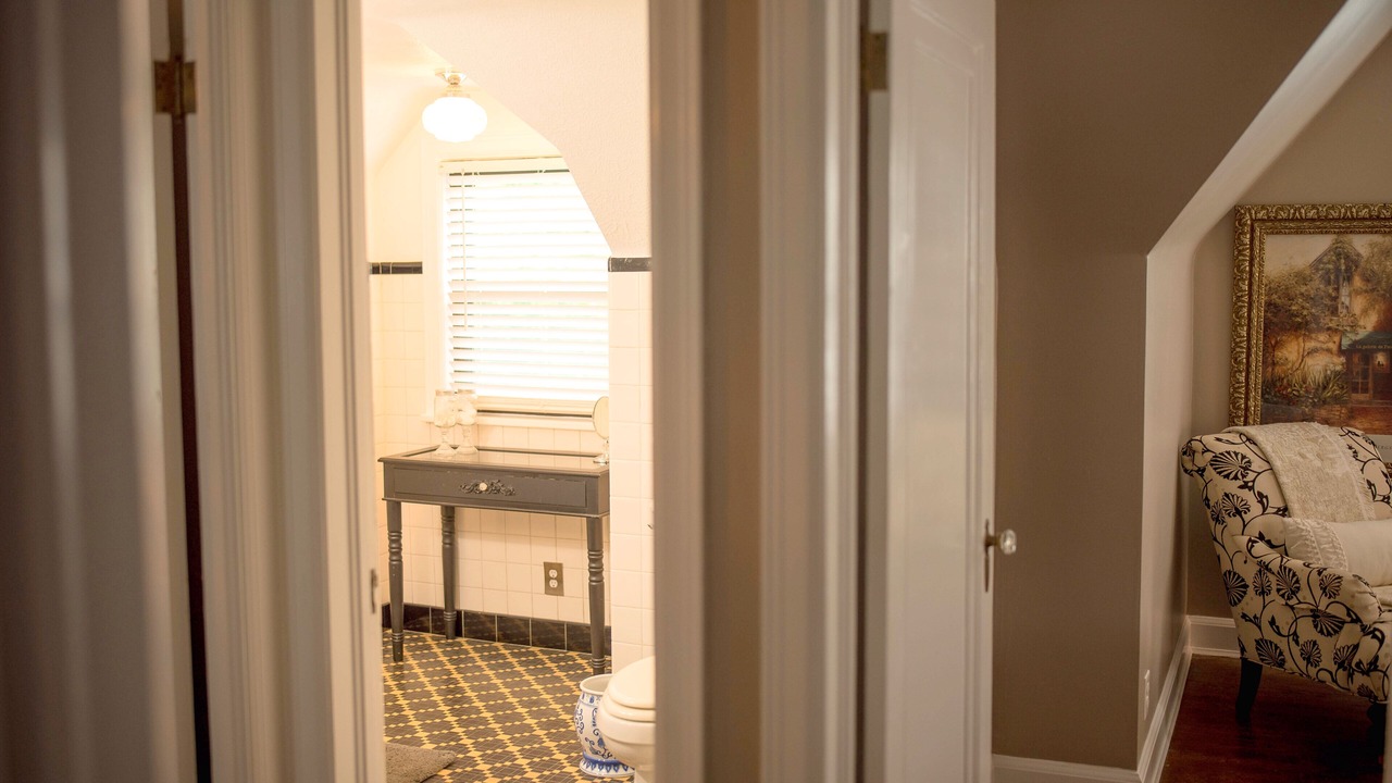 Photo of Bathroom in Walnut Street