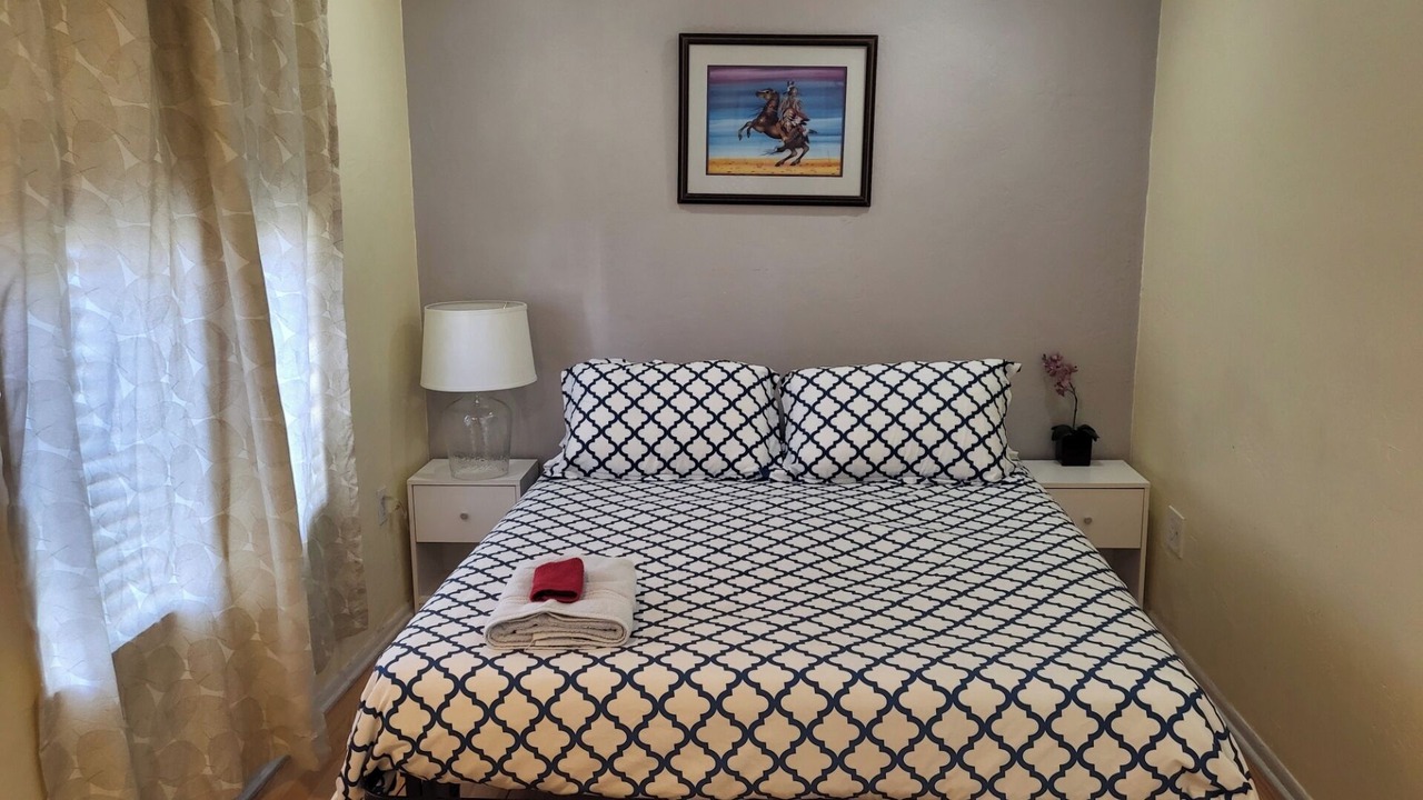 Photo of Bedroom in Evans Churchill