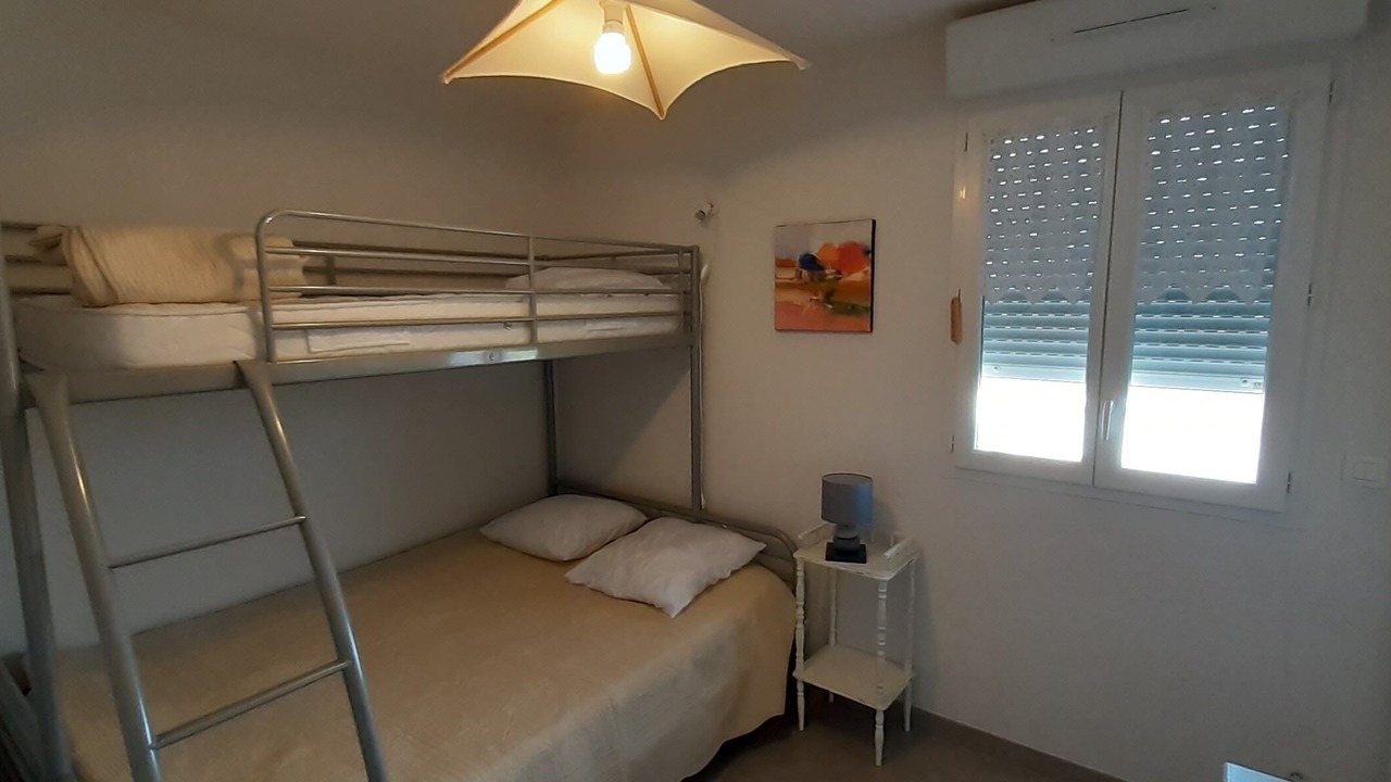 Photo of Bedroom in Saint-Pierre-la-Mer