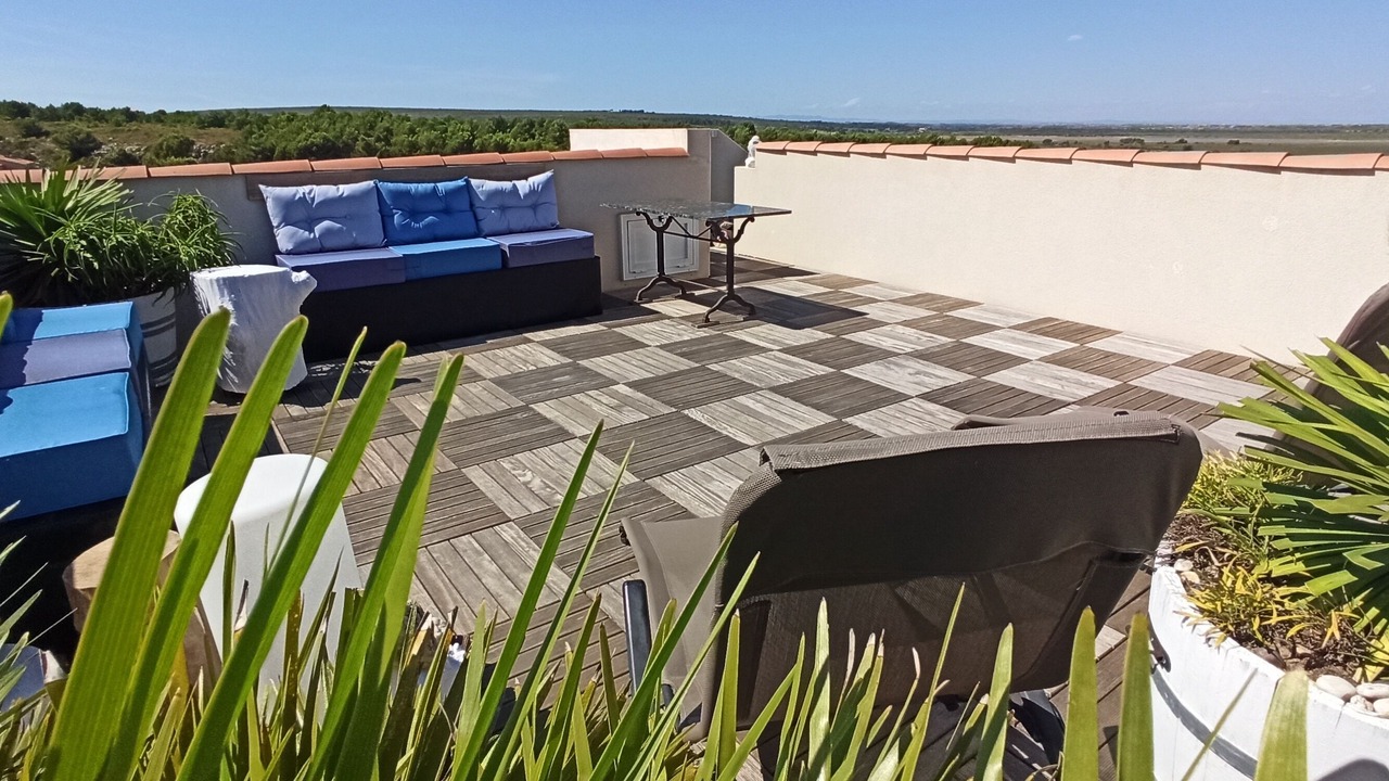 Photo of Patio Balcony in Saint-Pierre-la-Mer