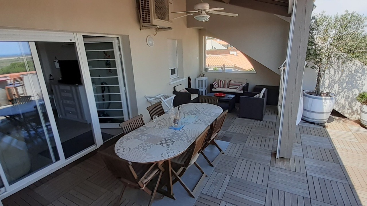 Photo of Outdoor in Saint-Pierre-la-Mer