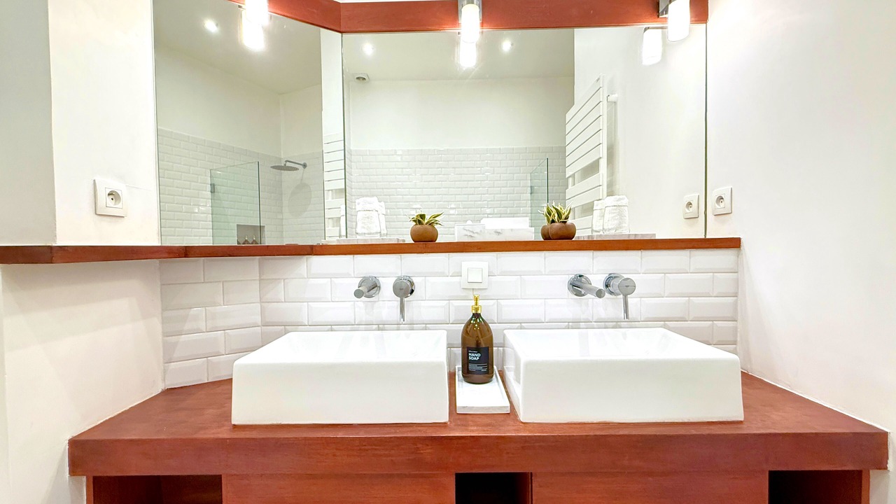 Photo of Bathroom in Saint-Merri