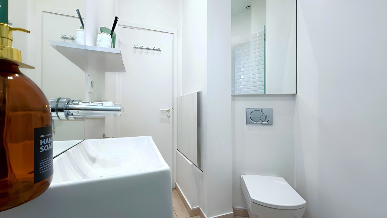 Photo of Bathroom in Saint-Merri