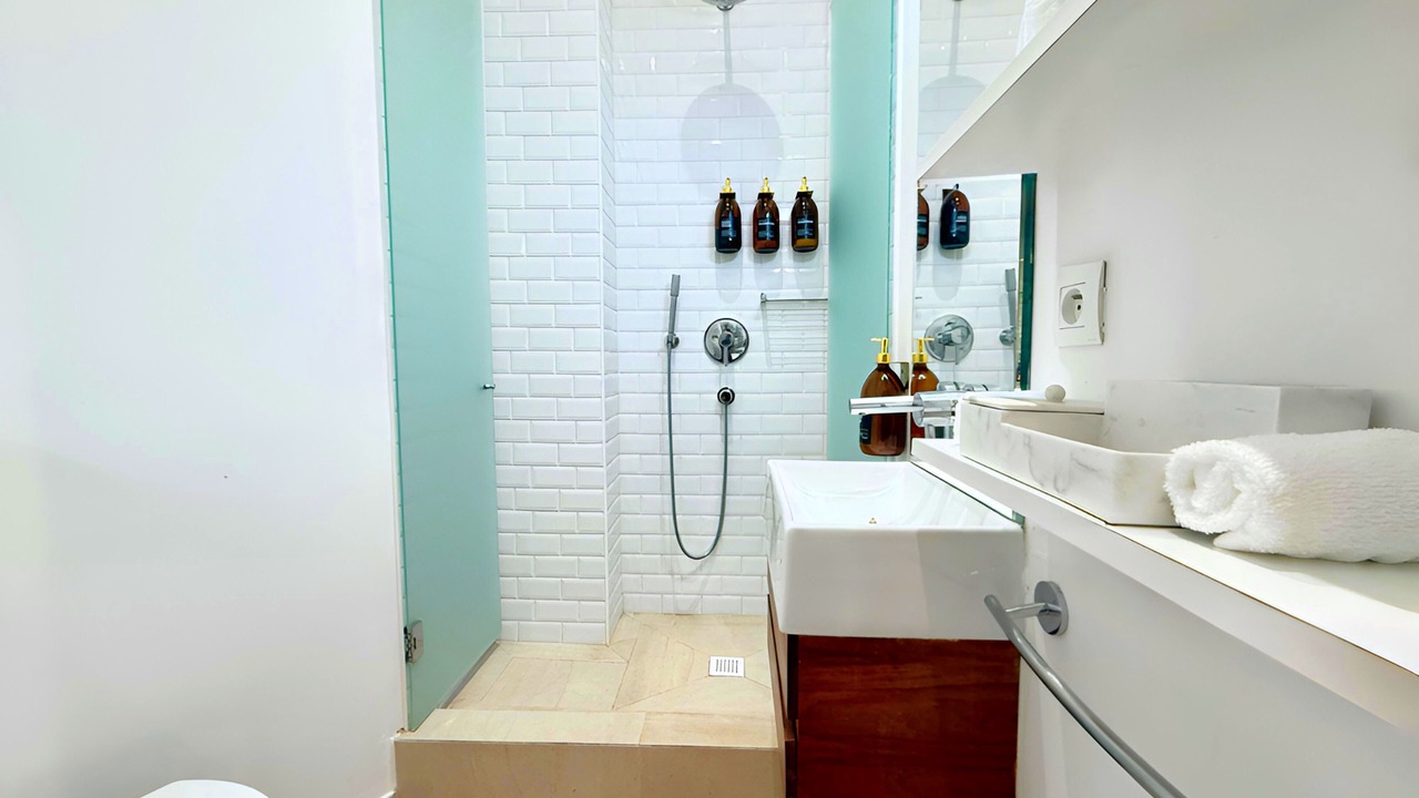 Photo of Bathroom in Saint-Merri