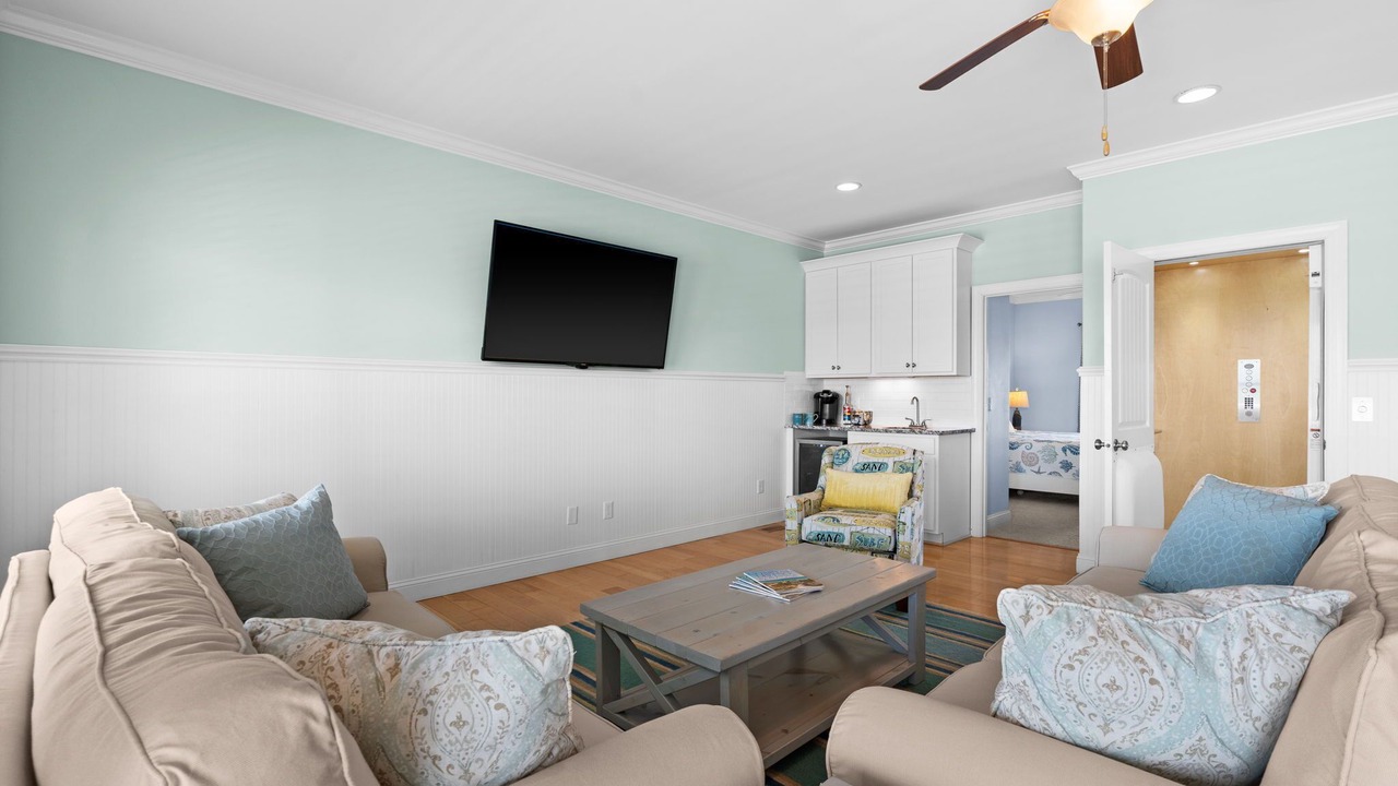 Photo of Livingroom in Holden Beach