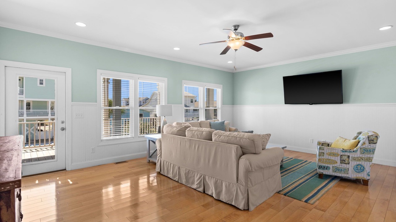 Photo of Livingroom in Holden Beach