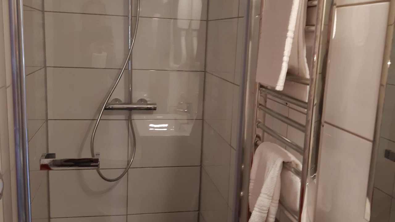 Photo of Bathroom in Sallertaine
