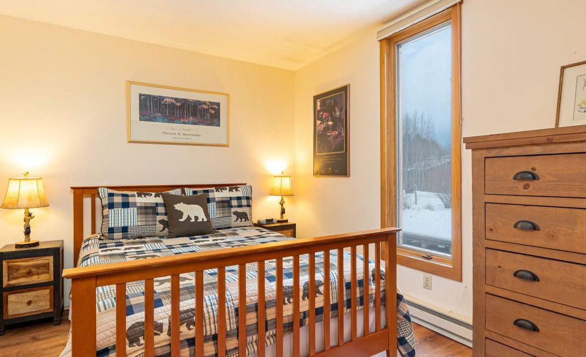 Photo of Bedroom in Moose Wilson Road