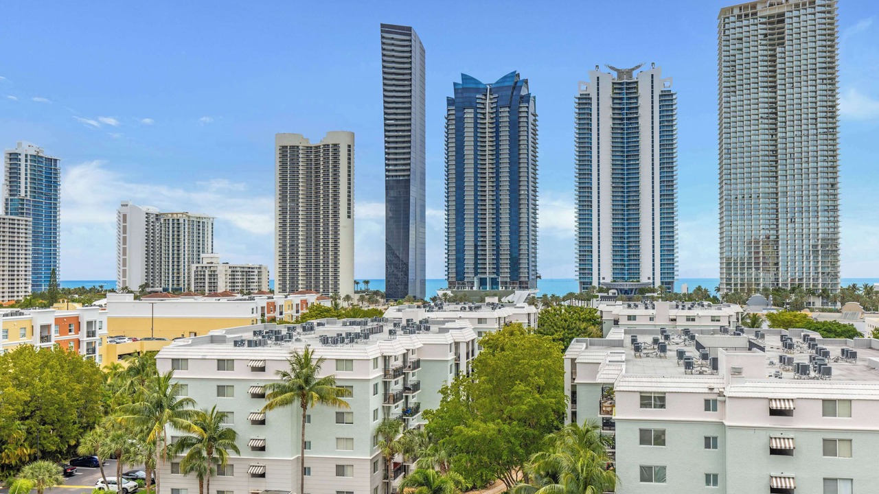 Photo of Outdoor in Sunny Isles Beach