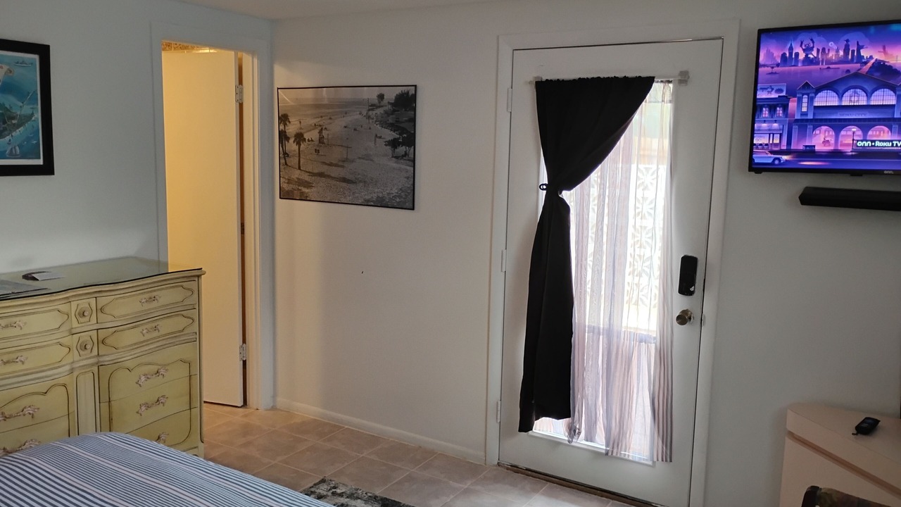 Photo of Bedroom in Gulf Gate Estates