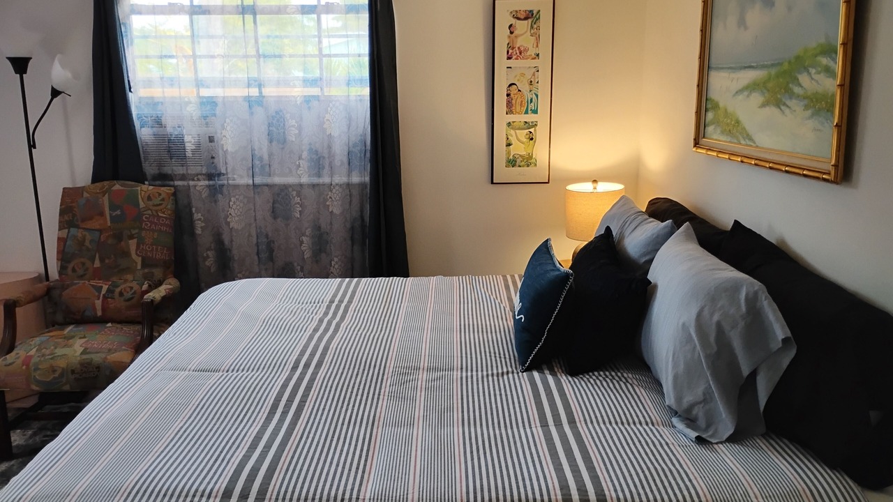 Photo of Bedroom in Gulf Gate Estates