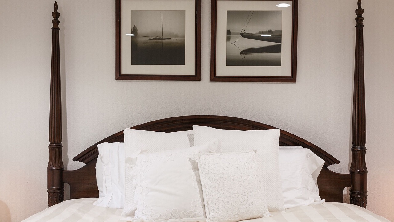 Photo of Bedroom in Valley Mills