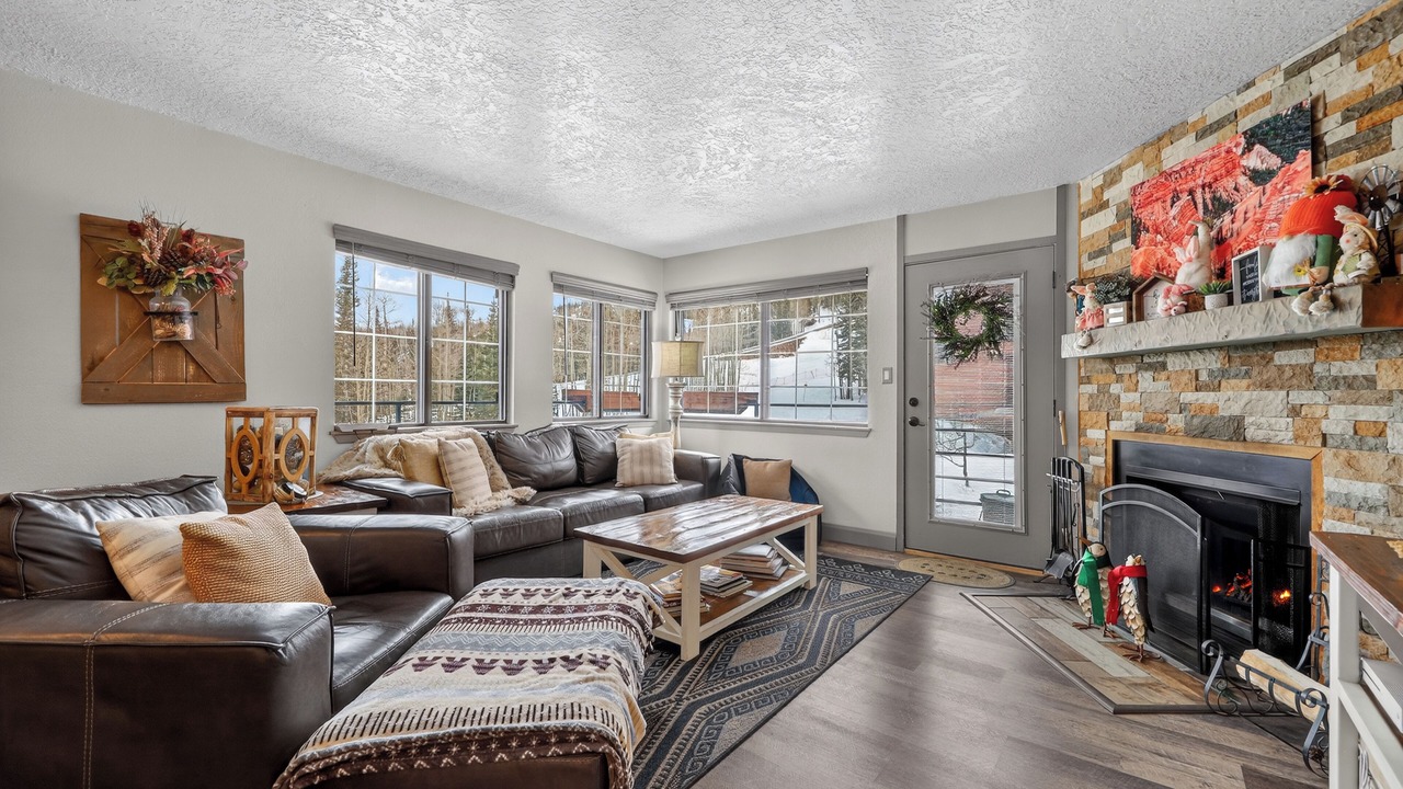 Photo of Livingroom in Brian Head