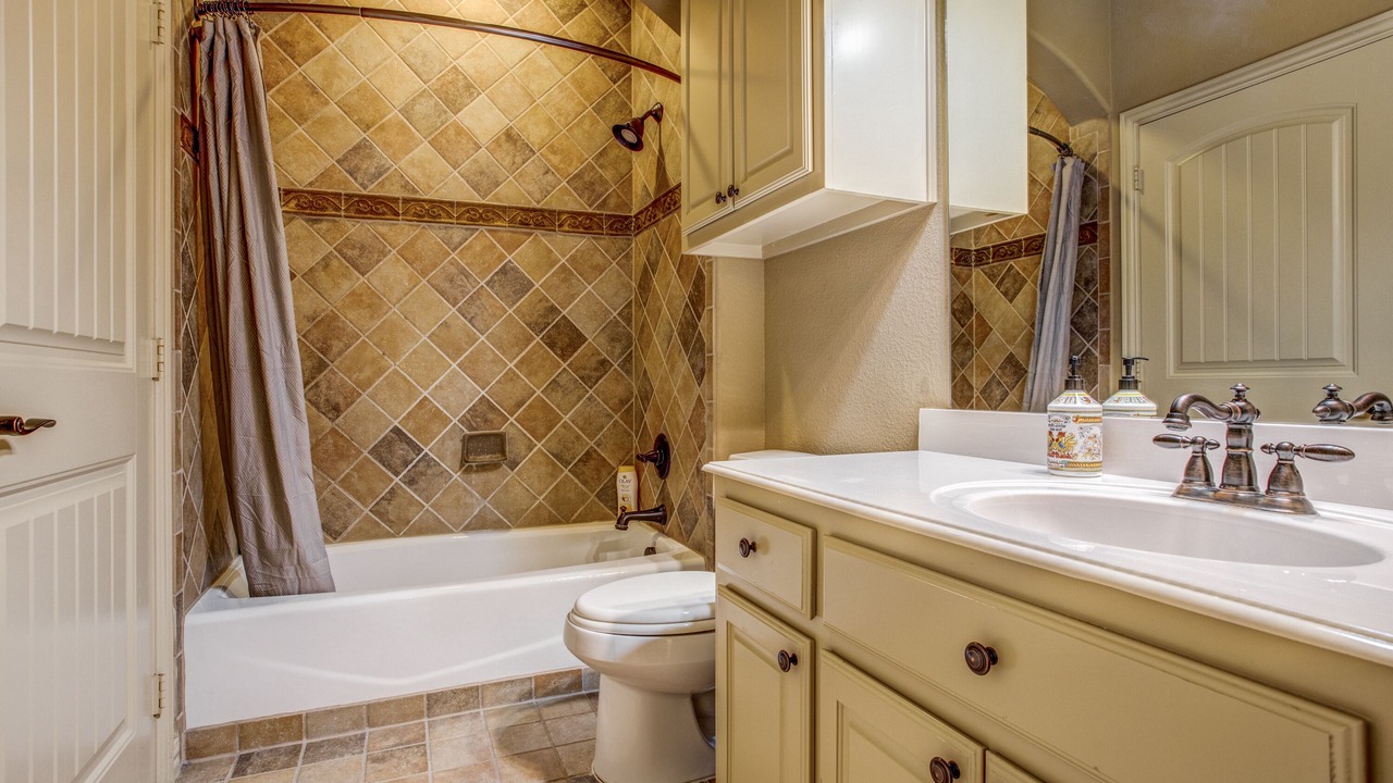 Photo of Bathroom in Frisco