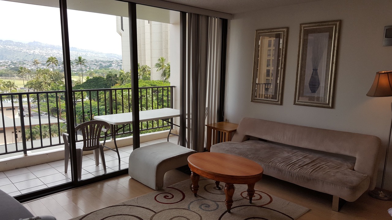 Photo of Livingroom in Waikiki
