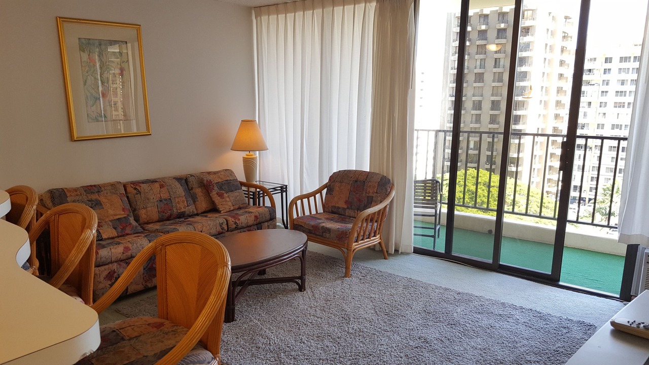 Photo of Livingroom in Waikiki