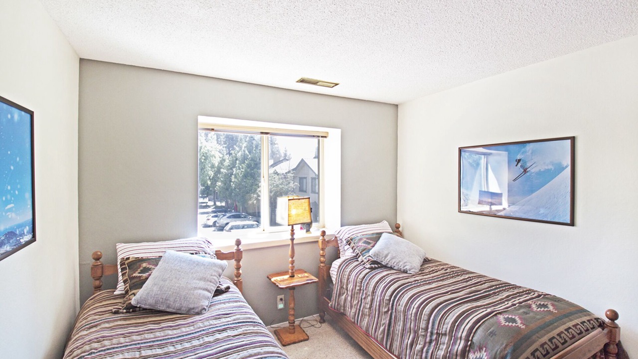 Photo of Bedroom in Lake Forest