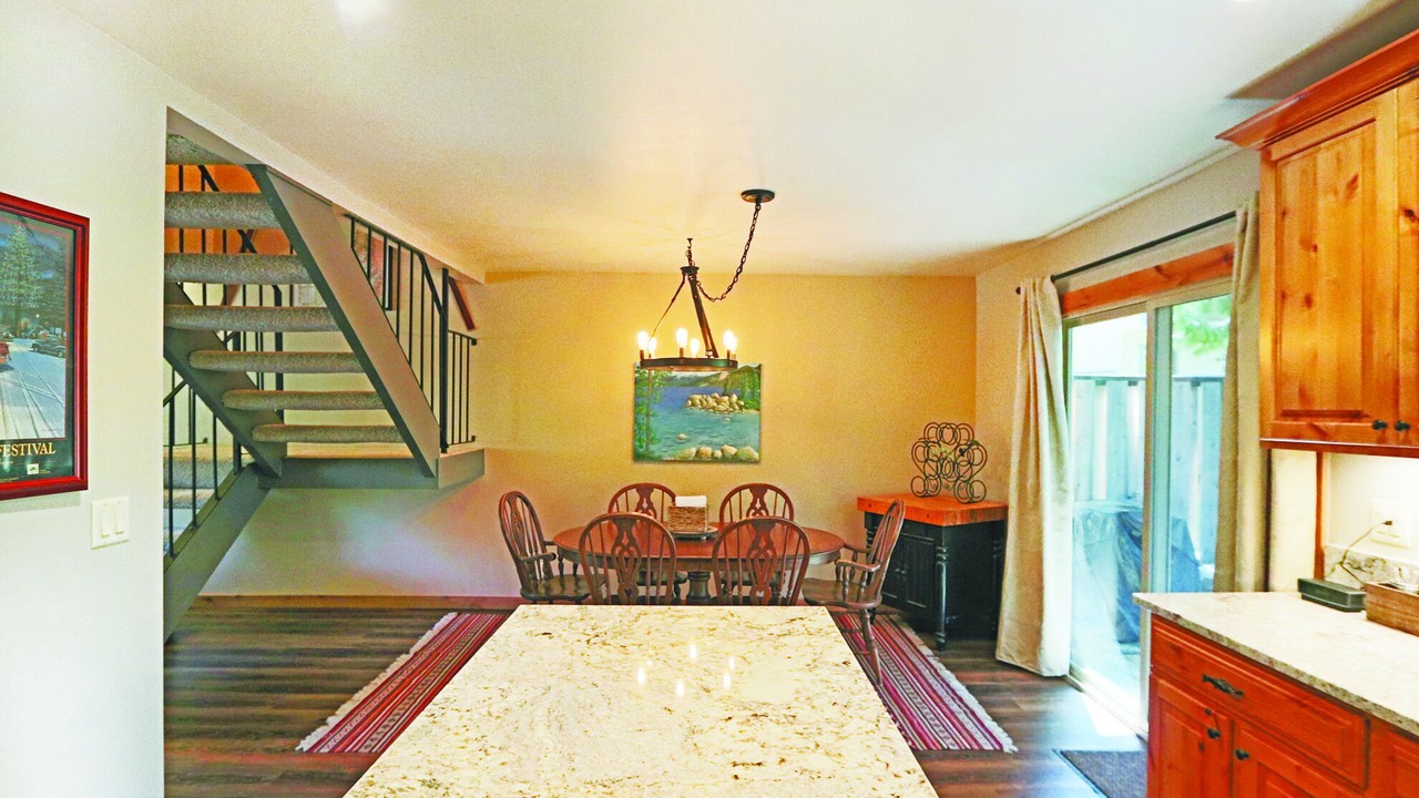 Photo of Livingroom in Lake Forest