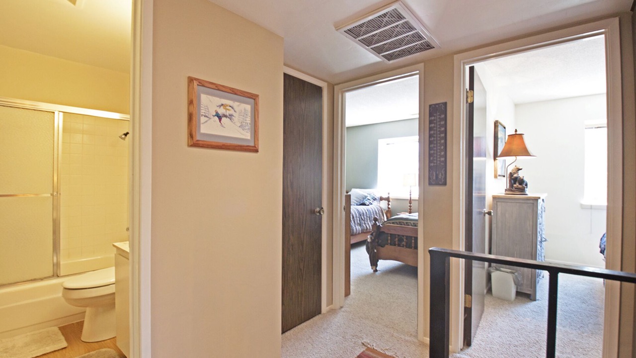 Photo of Bedroom in Lake Forest