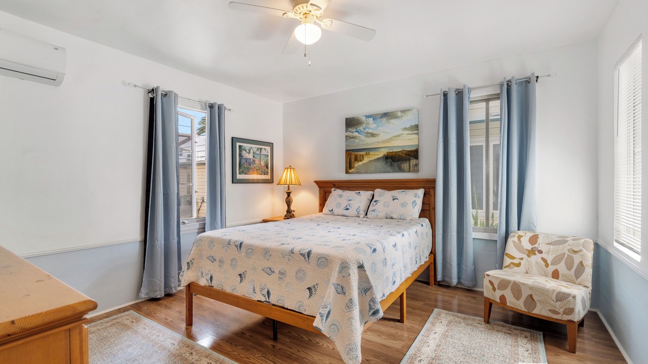 Photo of Bedroom in Treasure Island