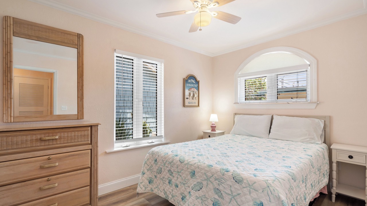 Photo of Bedroom in Treasure Island