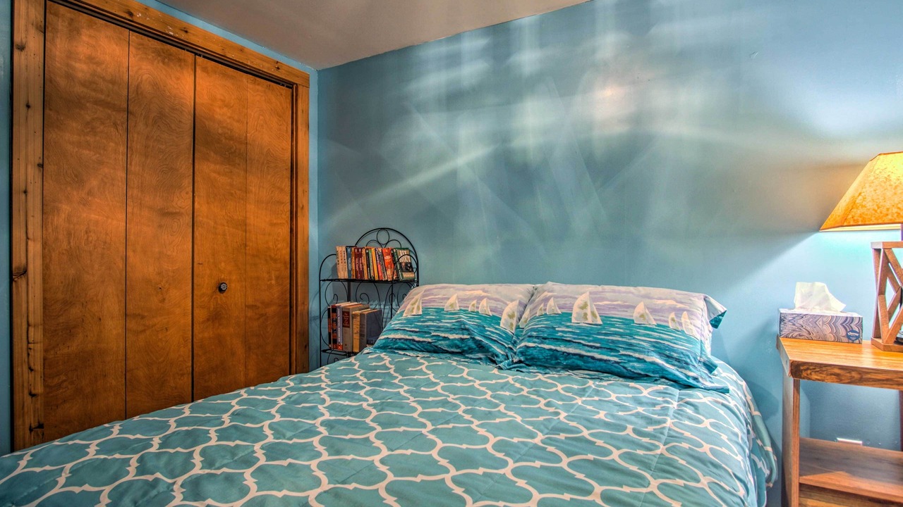 Photo of Bedroom in Montague
